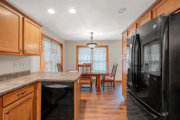 $399,900 | N3150 West Silver Lake Drive, Waupaca, WI 54981
