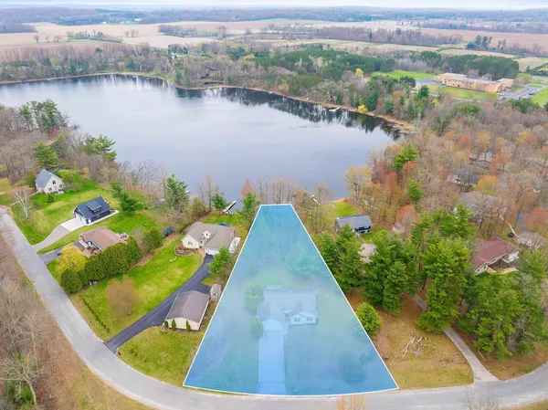 $399,900 | N3150 West Silver Lake Drive, Waupaca, WI 54981