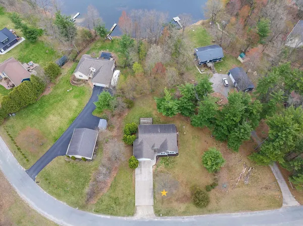 $399,900 | N3150 West Silver Lake Drive, Waupaca, WI 54981