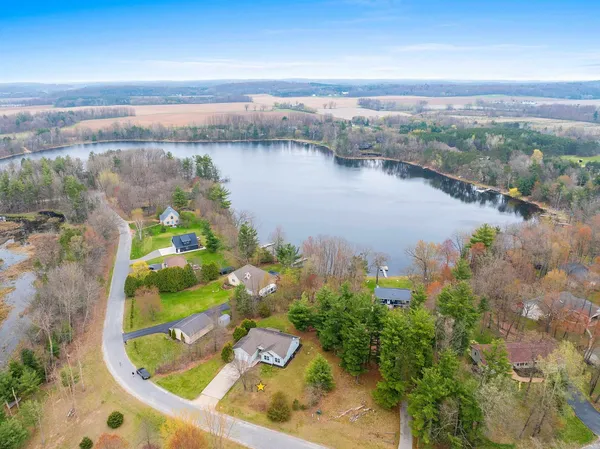 $399,900 | N3150 West Silver Lake Drive, Waupaca, WI 54981