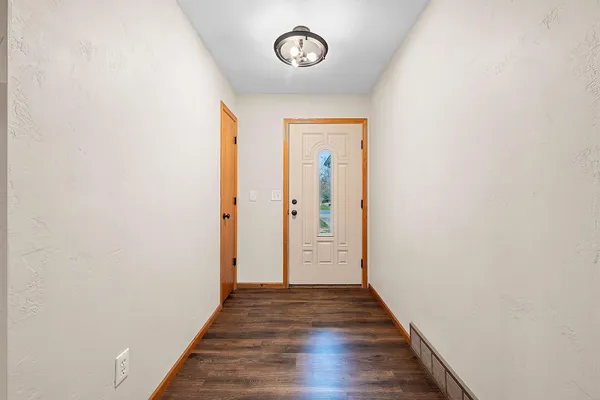 $399,900 | N3150 West Silver Lake Drive, Waupaca, WI 54981
