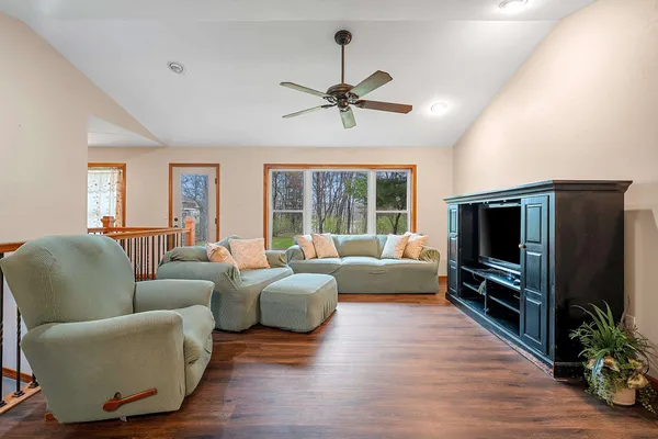 $399,900 | N3150 West Silver Lake Drive, Waupaca, WI 54981