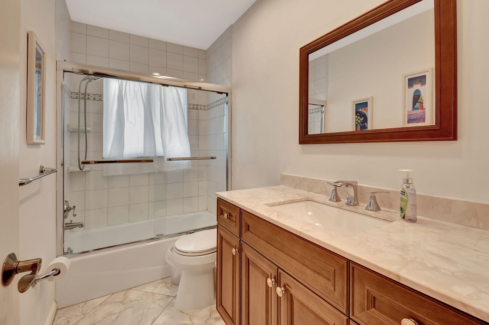 850 Holly Lane Boca Raton, FL 33486 - Photo 13 of 28 2nd Bath
