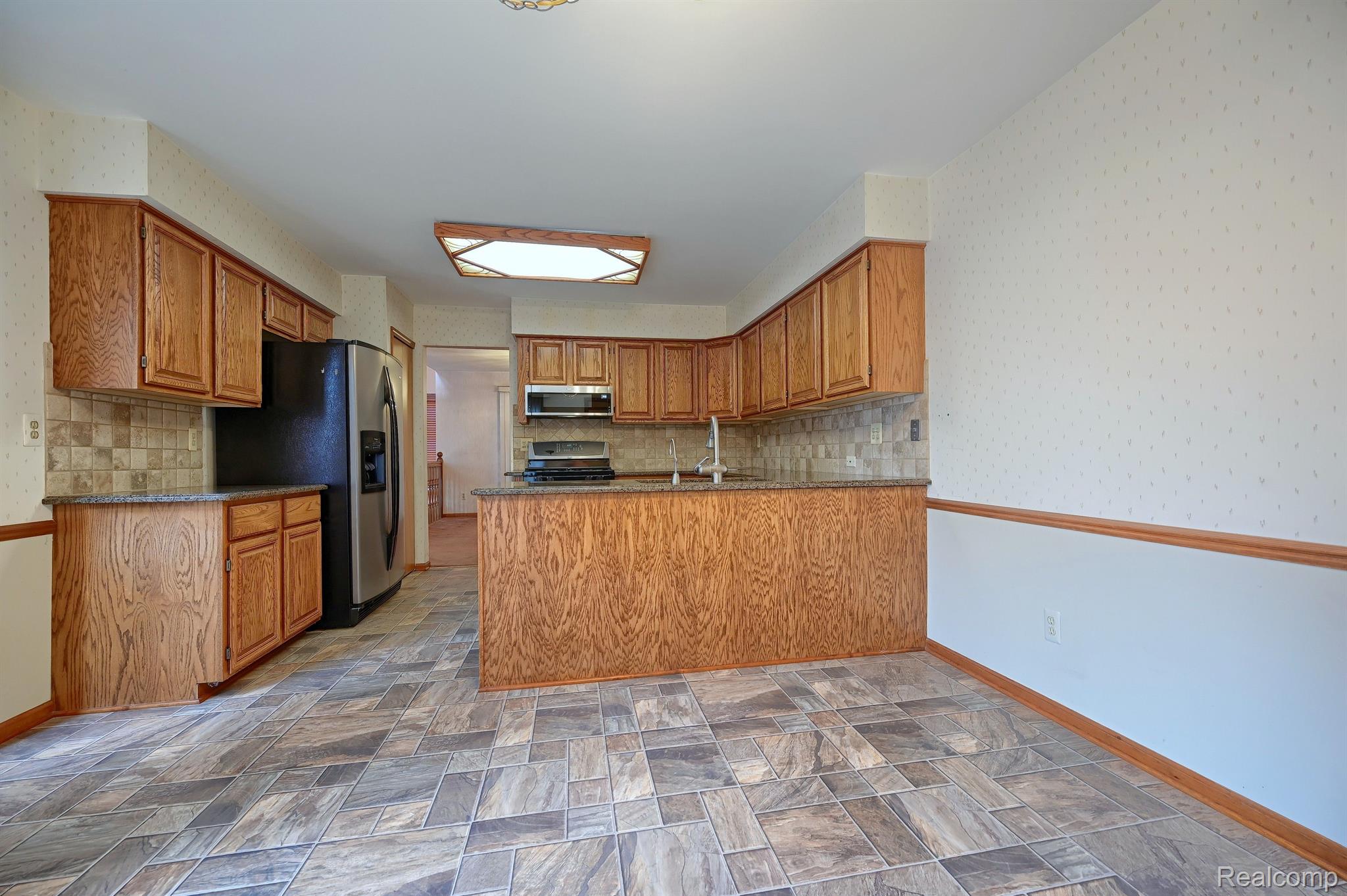 15272 Roxbury Circle, Unit 91 Macomb, MI 48044 - Photo 12 of 26 Breakfast nook