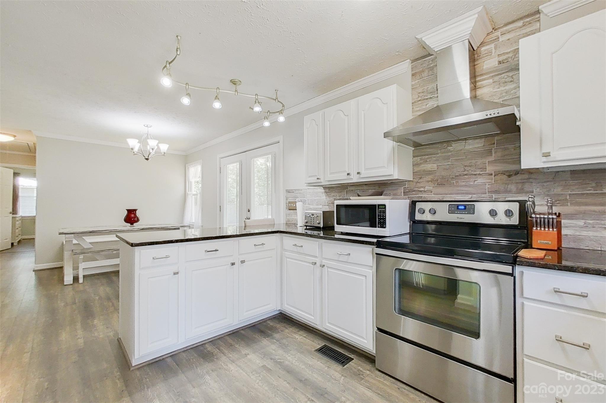 2605 Providence Road Cassatt, SC 29032 - Photo 11 of 35 Gallery Image 11