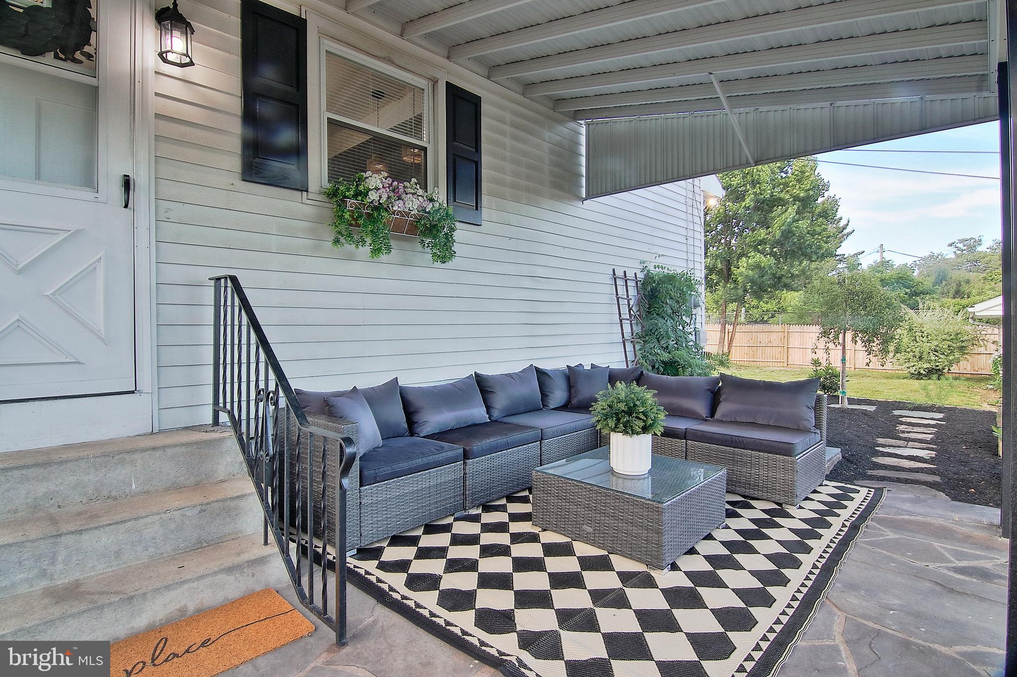 1291 Shelbourne Road Reading, PA 19606 - Photo 25 of 34 Side Patio