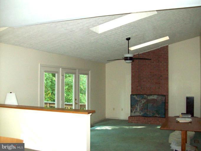 15420 Merrifields Lane Silver Spring, MD 20906 - Photo 8 of 14 Family Room