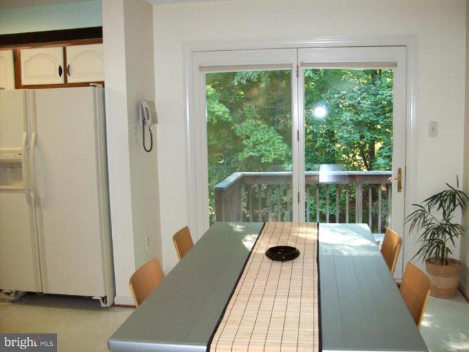 15420 Merrifields Lane Silver Spring, MD 20906 - Photo 9 of 14 Breakfast Room