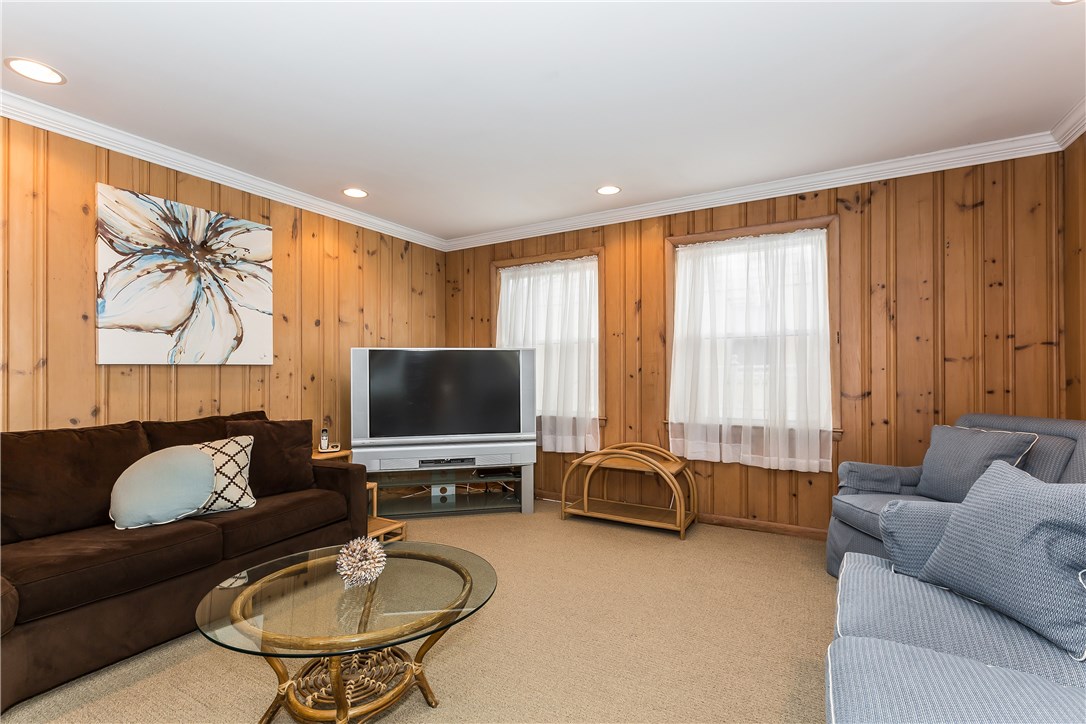 26 Dunes Road Narragansett, RI 02882 - Photo 14 of 40 LIVING ROOM UPPER LEVEL