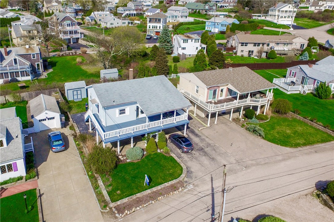 26 Dunes Road Narragansett, RI 02882 - Photo 4 of 40 Gallery Image 4