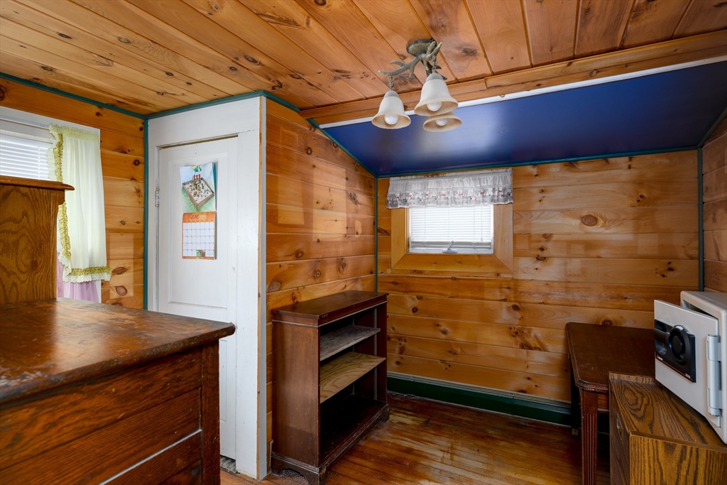 132 Eagle Street Ware, MA 01082 - Photo 7 of 21