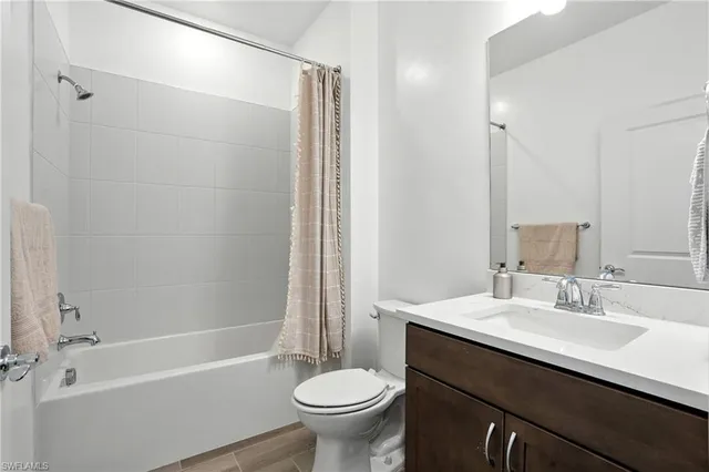 $647,000 | 2003 Don Benito Way, Naples, FL 34120