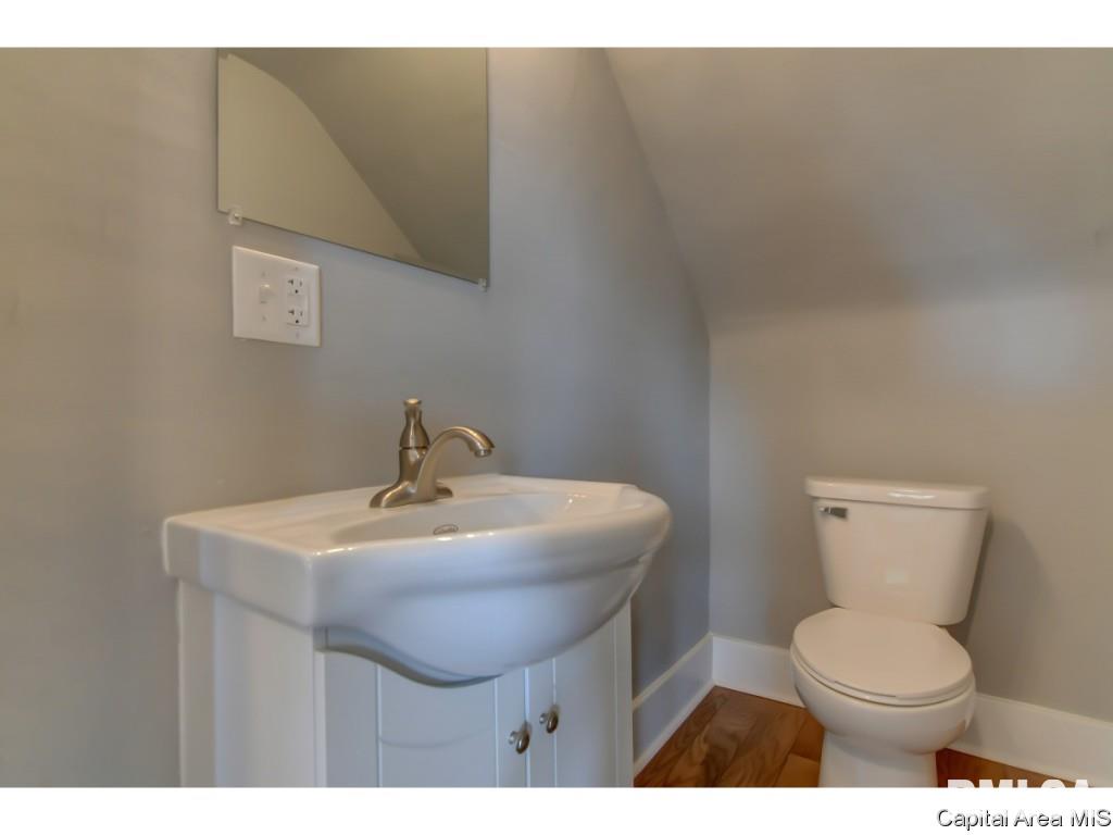 1712 South Walnut Street Springfield, IL 62704 - Photo 15 of 35