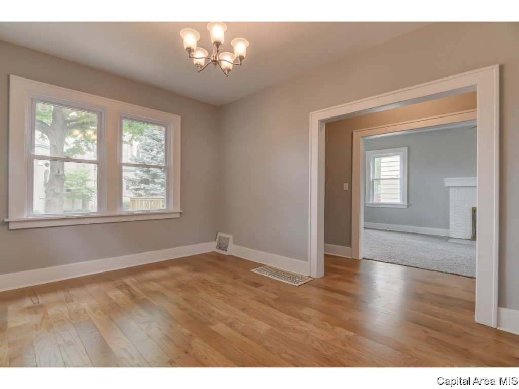 1712 South Walnut Street Springfield, IL 62704 - Photo 7 of 35