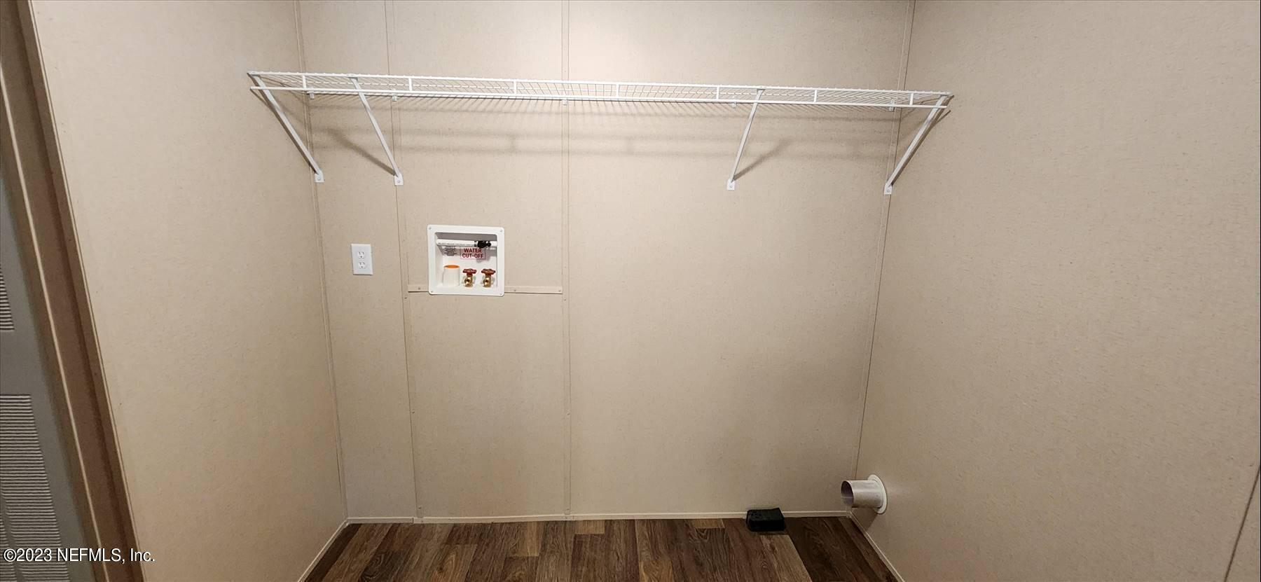 134 Juniper Road Georgetown, FL 32139 - Photo 20 of 20 a view of a small room