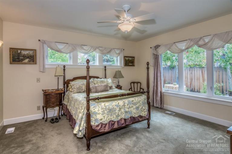 424 Northwest Riverside Boulevard Bend, OR 97703 - Photo 10 of 19 Additional Photo