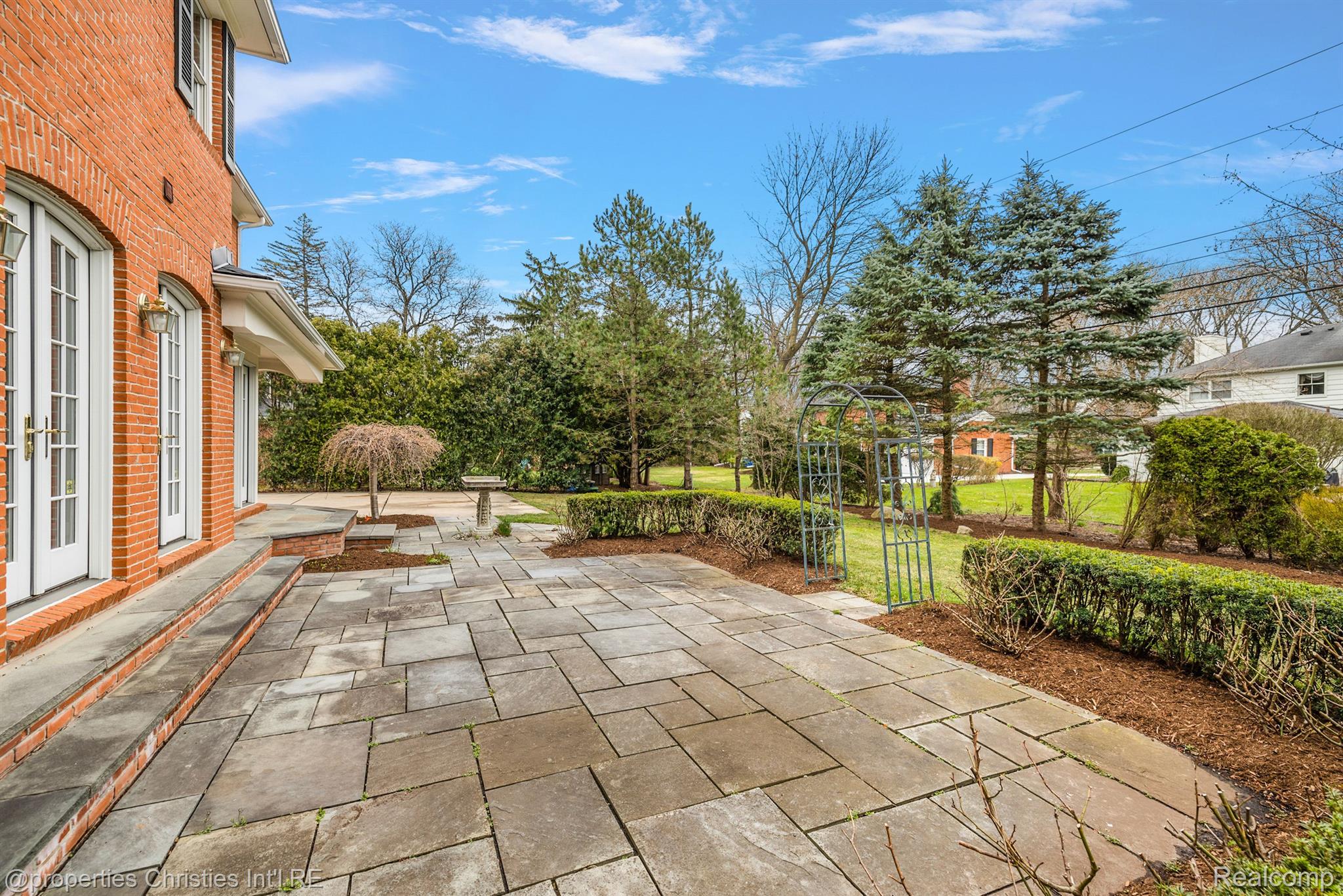 2611 Amberly Road Bloomfield Hills, MI 48301 - Photo 54 of 61 Gallery Image 54