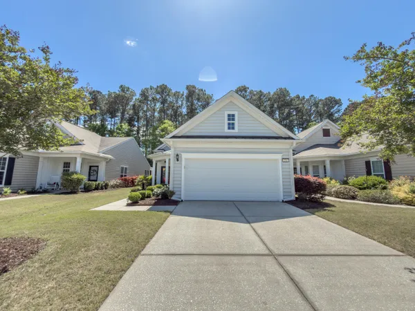 $2,700 | 231 Sea Lavender Lane, Summerville, SC 29486