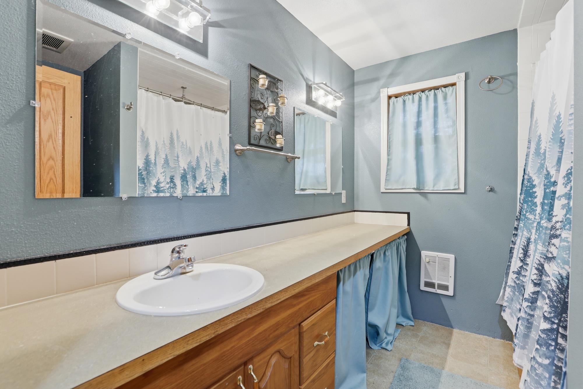 4851 Whittier Road Clayton, WA 99110 - Photo 16 of 34 Gallery Image 16