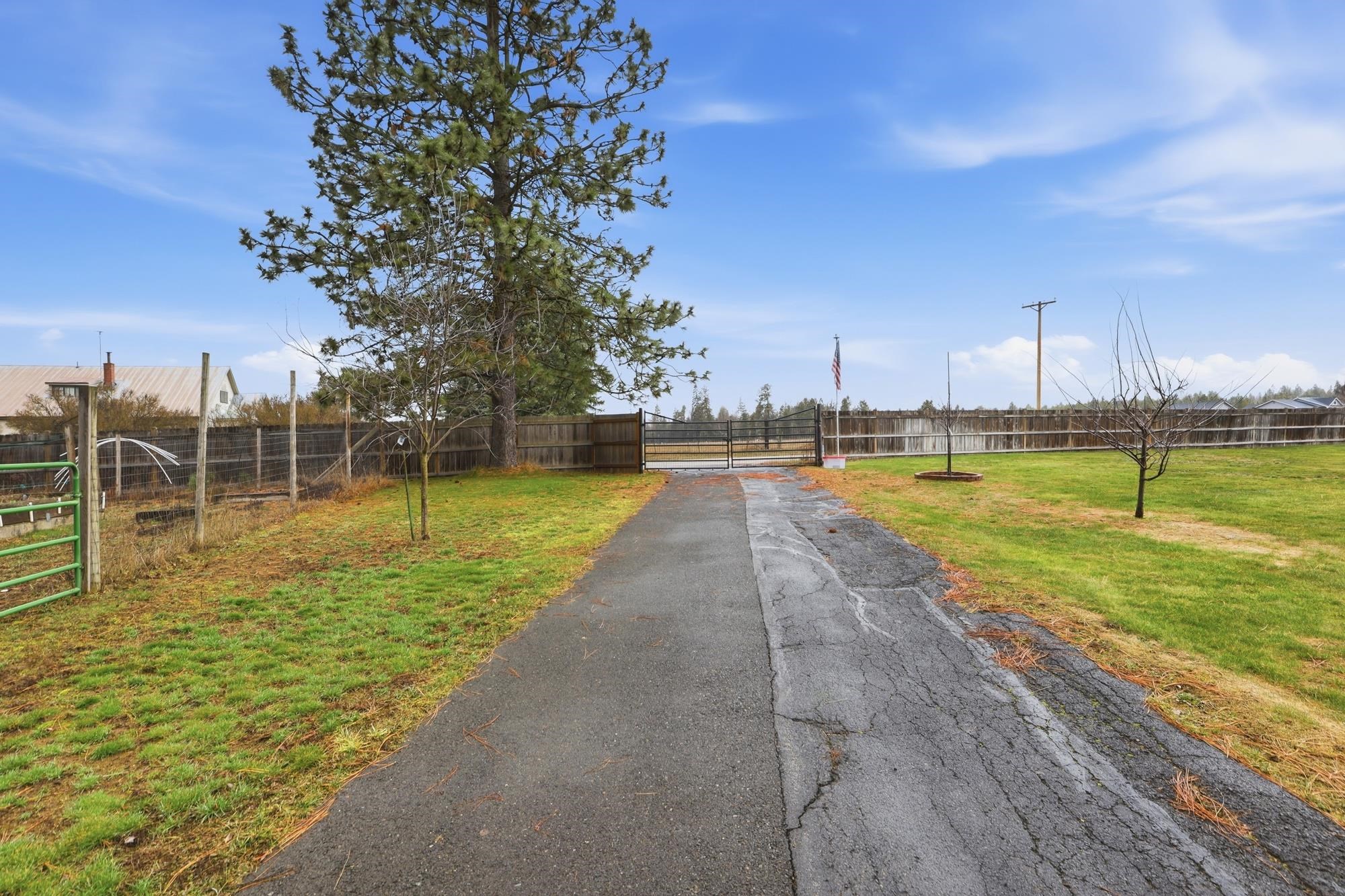 4851 Whittier Road Clayton, WA 99110 - Photo 32 of 34 Gallery Image 32