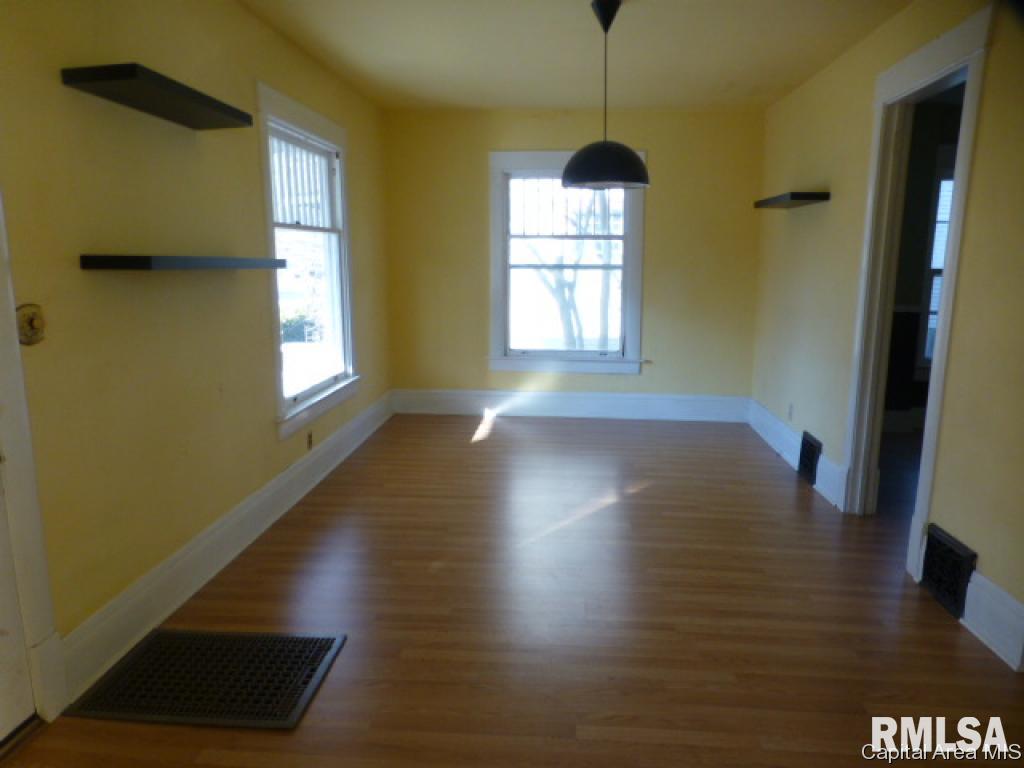 1012 South Walnut Street Springfield, IL 62704 - Photo 3 of 18