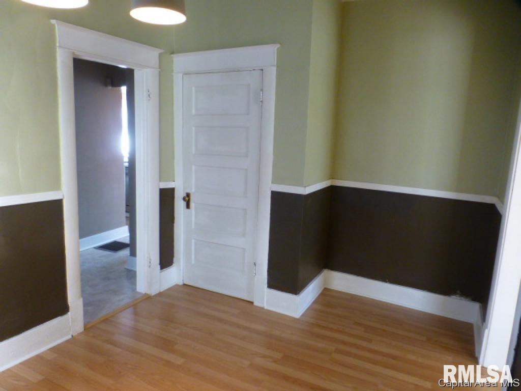 1012 South Walnut Street Springfield, IL 62704 - Photo 4 of 18