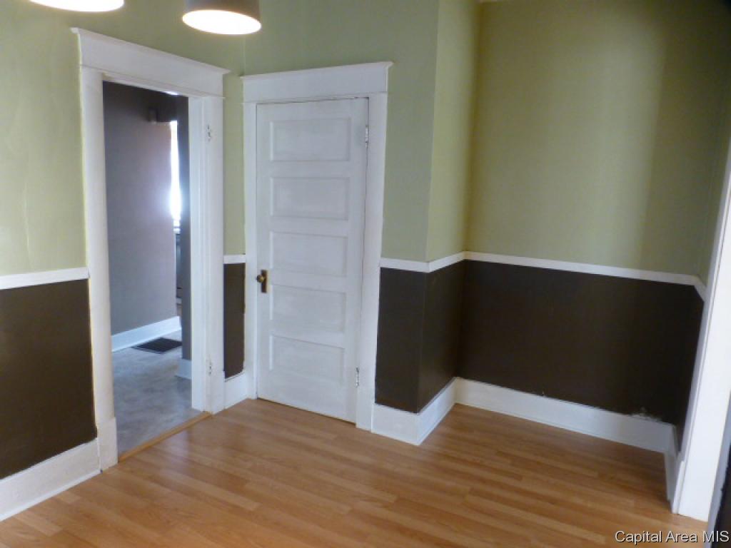 1012 South Walnut Street Springfield, IL 62704 - Photo 5 of 18