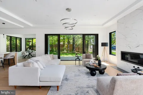 $3,095,000 | 6921 Granby Street, Bethesda, MD 20817