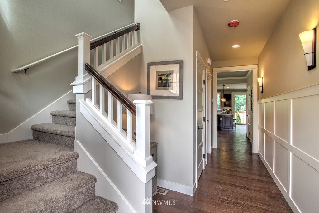 19619 23rd Drive Southeast, Unit 18 Bothell, WA 98012 - Photo 2 of 5