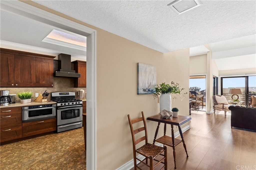 240 Nice Lane, Unit 308 Newport Beach, CA 92663 - Photo 7 of 20