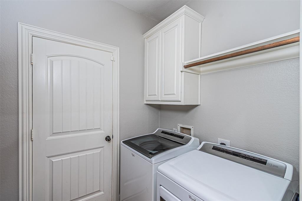 1805 Stetson Way Allen, TX 75002 - Photo 18 of 22 White paneled door with arched top detail