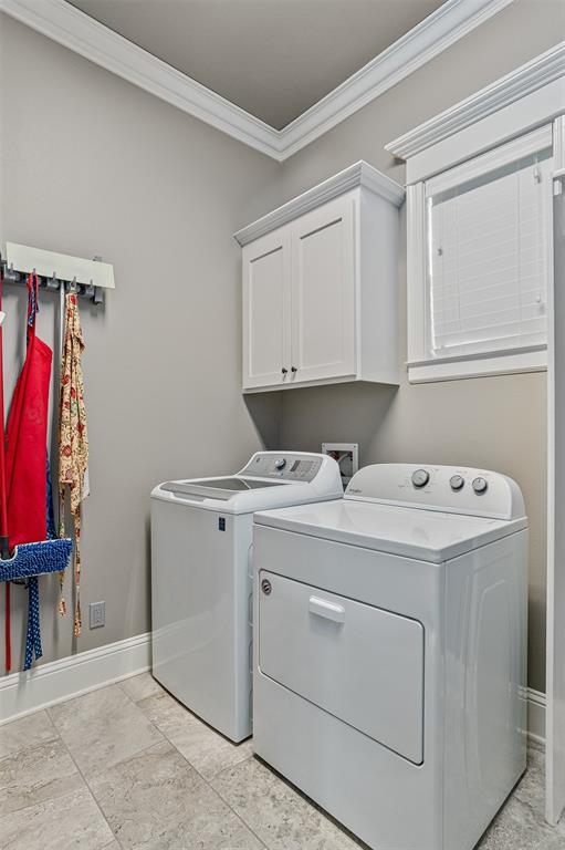 106 Pear Tree Lane Benton, LA 71006 - Photo 12 of 26 a utility room with dryer and washer