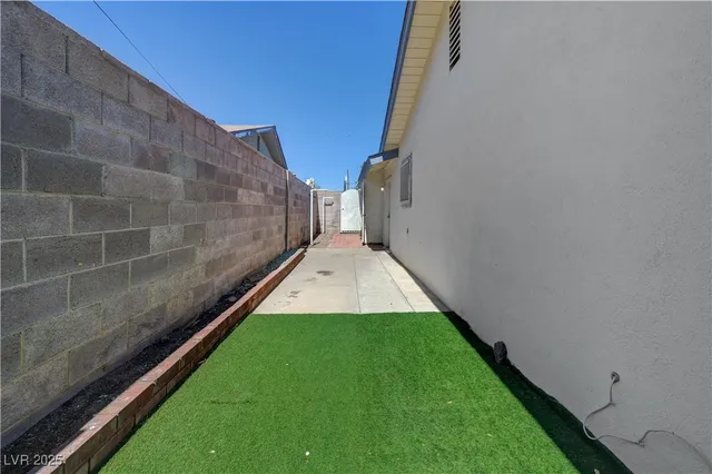 $2,230 | 6413 Bannock Way, Las Vegas, NV 89107