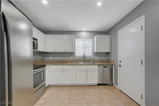 $2,230 | 6413 Bannock Way, Las Vegas, NV 89107