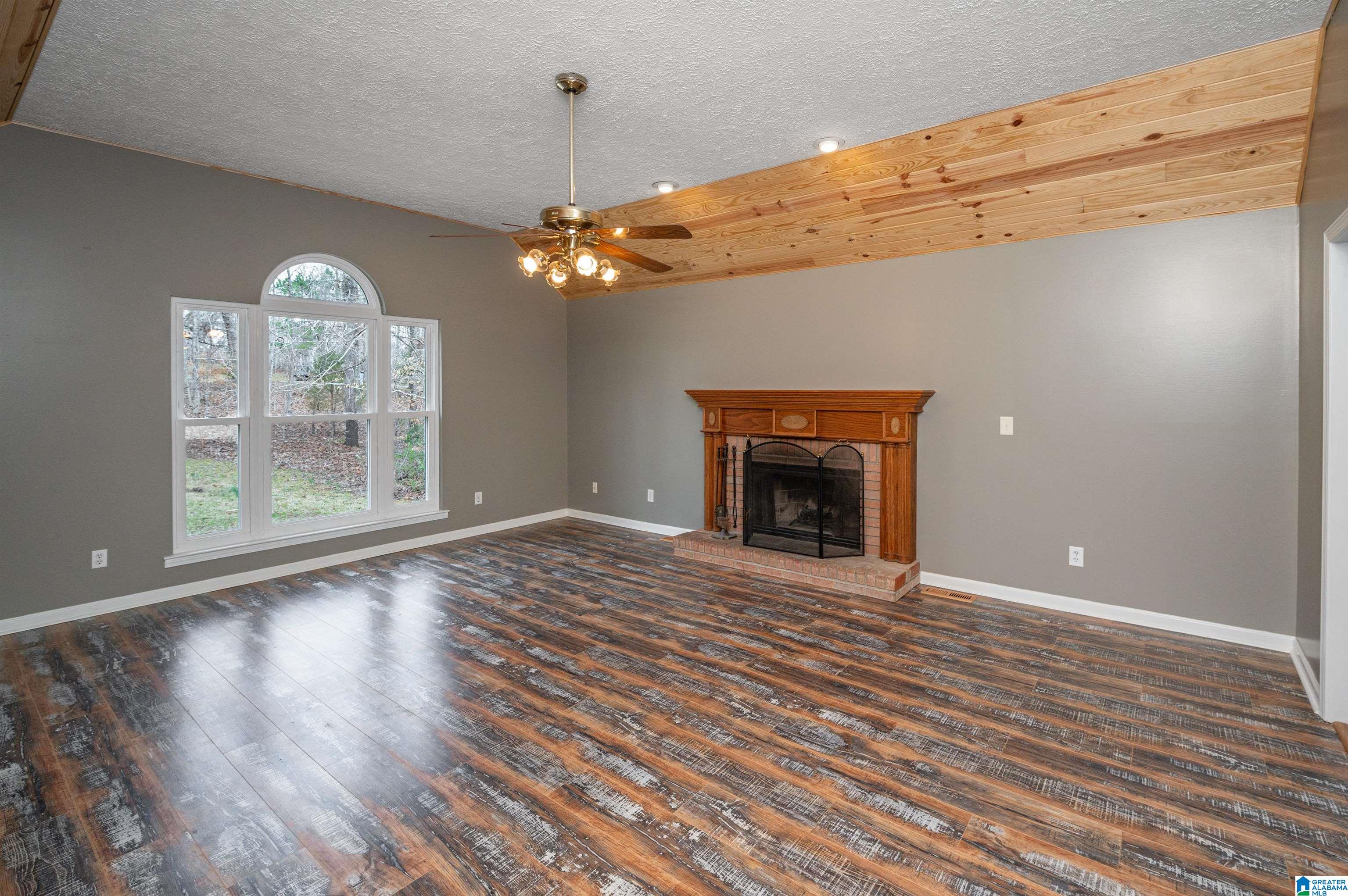 210 Fox Ridge Drive Warrior, AL 35180 - Photo 7 of 44 Gallery Image 7