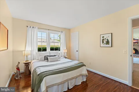 $1,250,000 | 3800 Ridgelea Drive, Fairfax, VA 22031