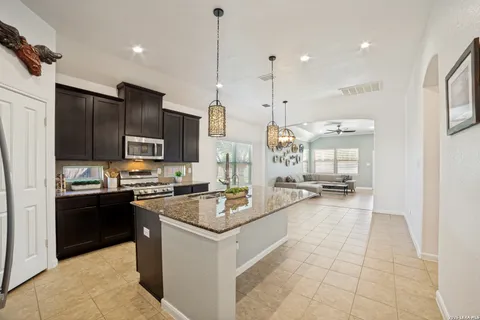 $299,000 | 13203 Sabine Parke, San Antonio, TX 78254