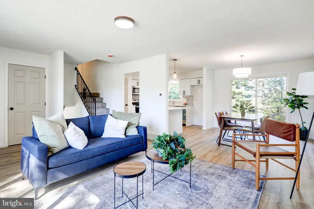 $324,900 | 3204 North Scenic Road, Harrisburg, PA 17109