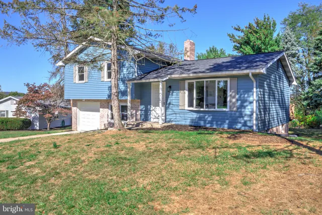 $324,900 | 3204 North Scenic Road, Harrisburg, PA 17109