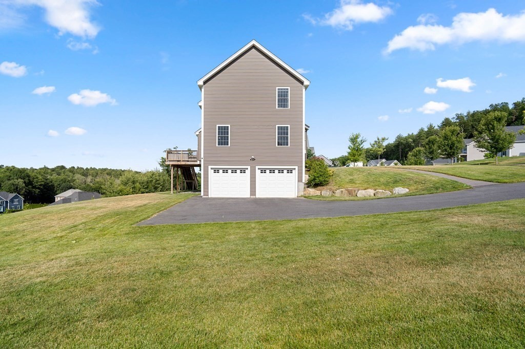 14 Beechwood Road Salem, NH 03079 - Photo 39 of 42 Gallery Image 39