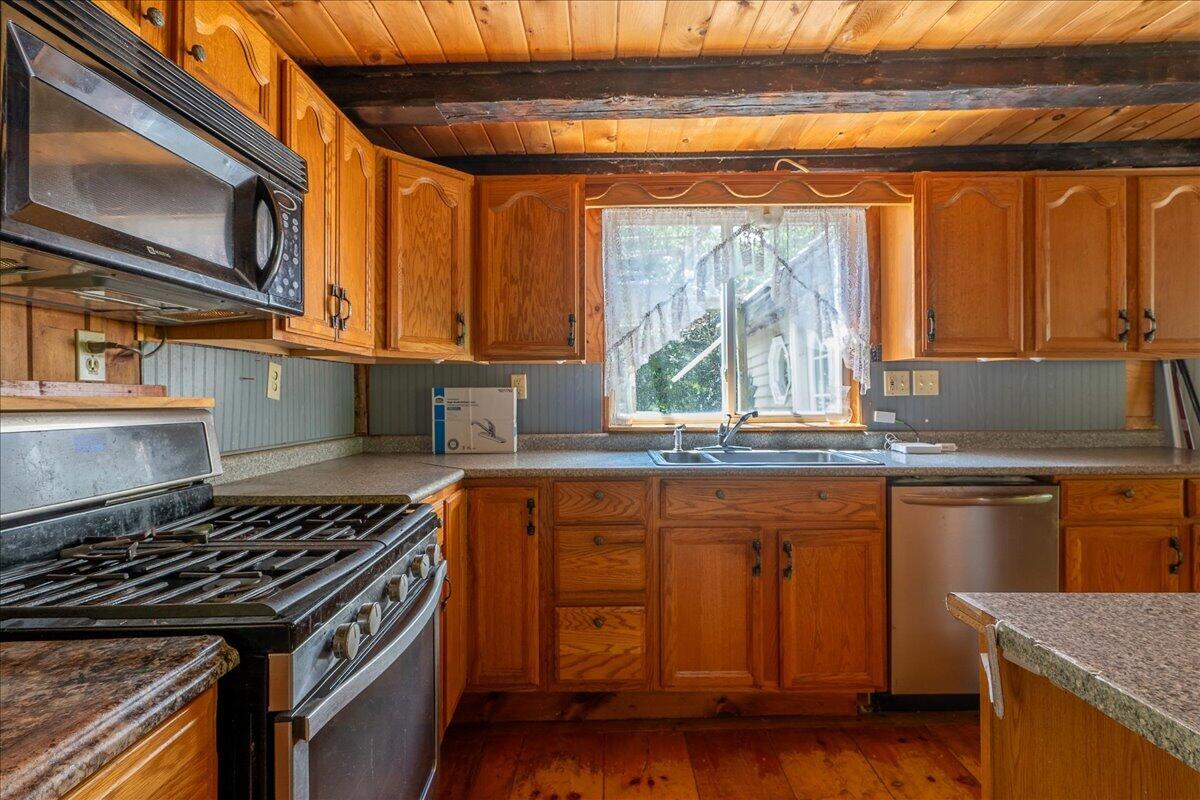 302 Mountain Road Washington, ME 04574 - Photo 7 of 53 302 Mountain Road, Washington