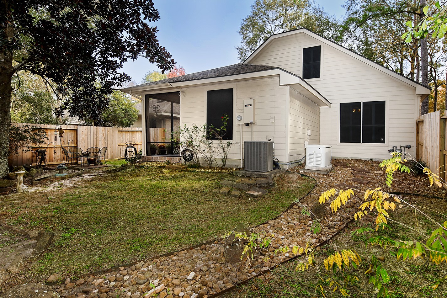 15 Lilac Ridge Place The Woodlands, TX 77384 - Photo 27 of 39
