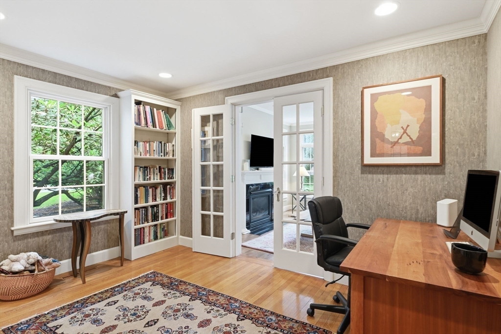164 Farmington Road Longmeadow, MA 01106 - Photo 14 of 42