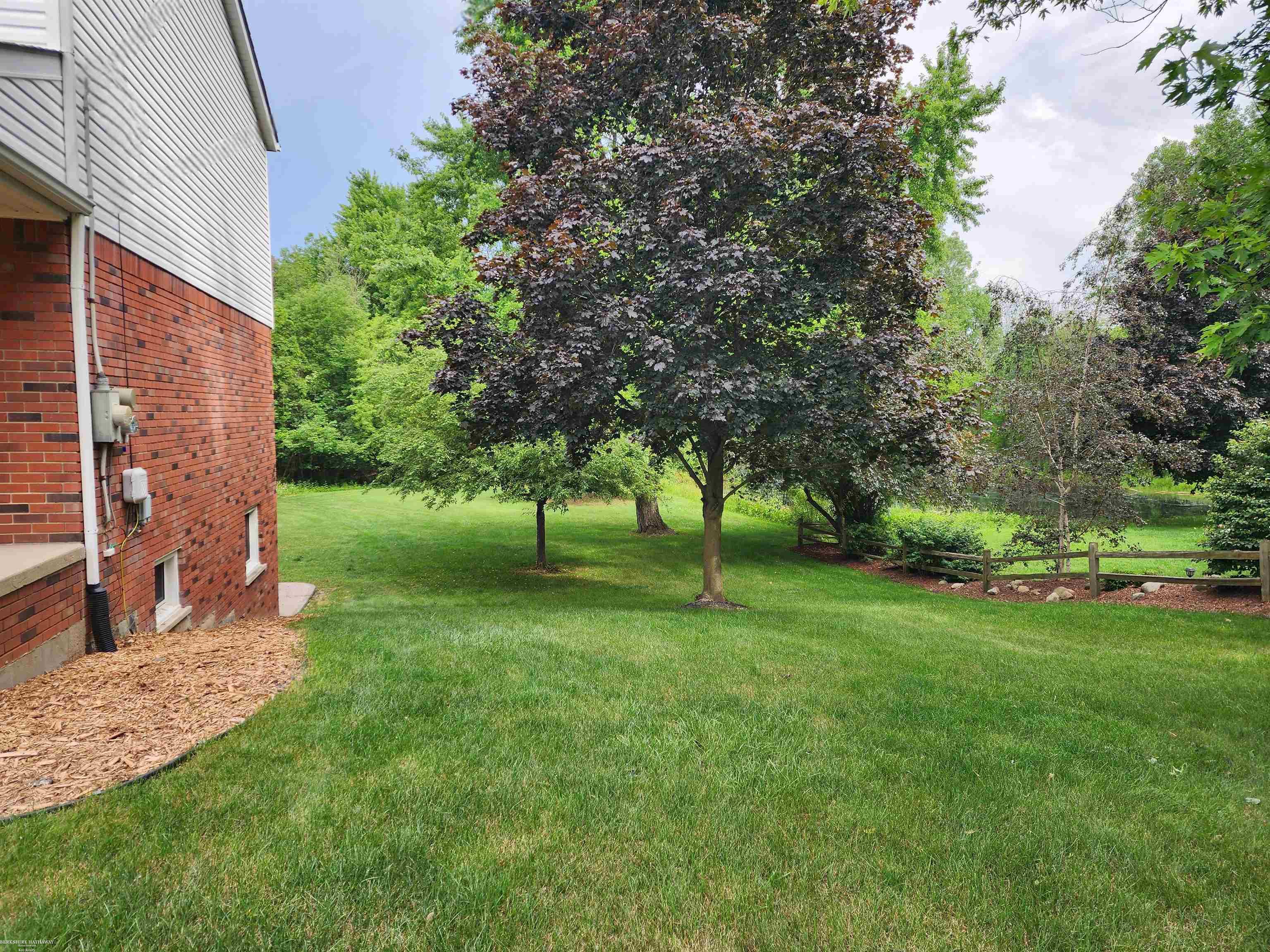 21180 Armada Ridge Road Armada, MI 48005 - Photo 12 of 40 50179609-697add60-947f-4140-92e3-cf188619548c.JPG