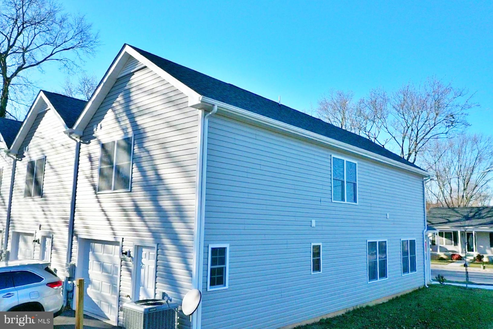 322 East 3rd Avenue Ranson, WV 25438 - Photo 3 of 40 Gallery Image 3