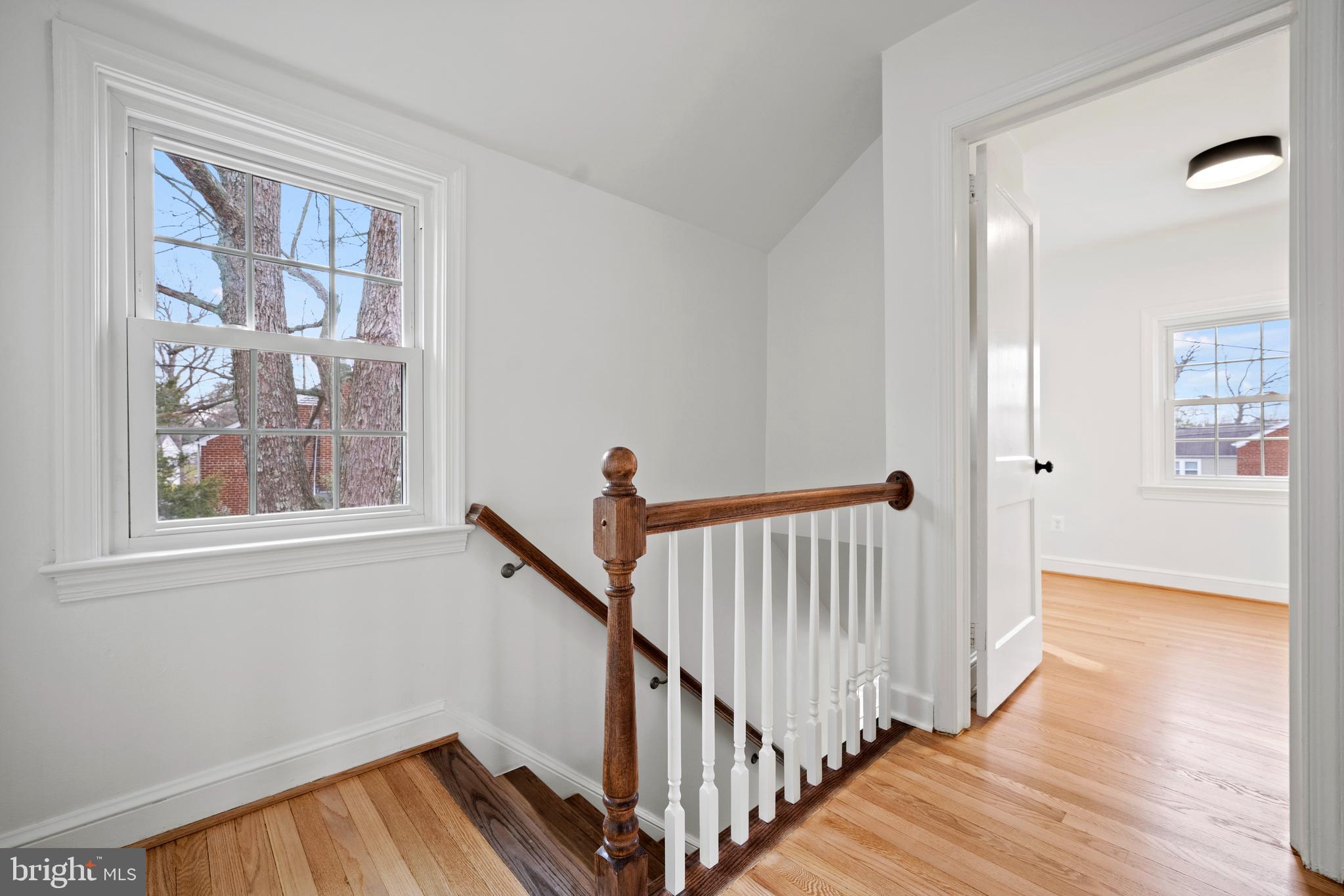 5420 North Carlin Springs Road Arlington, VA 22203 - Photo 14 of 36 Upper Level Landing