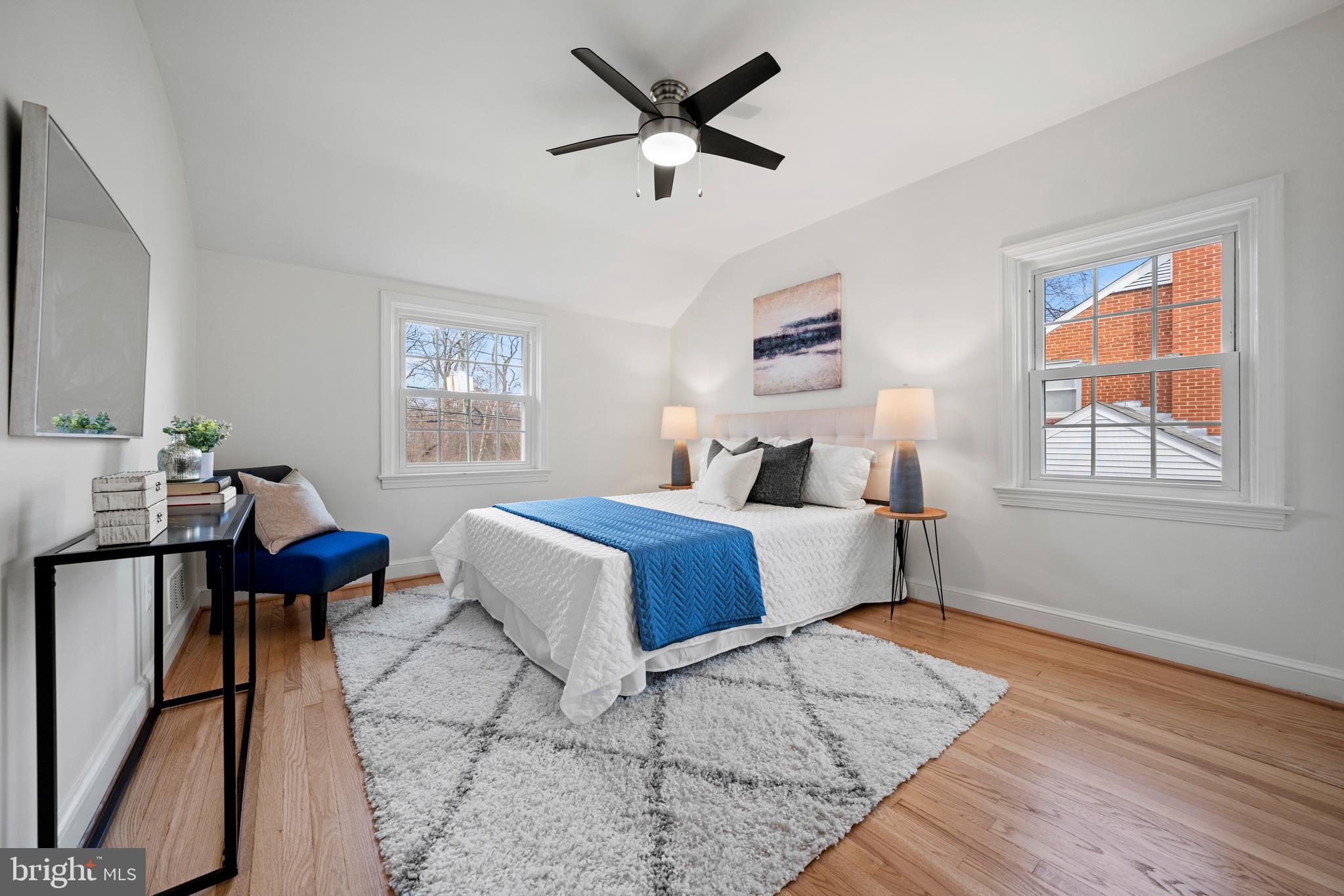 5420 North Carlin Springs Road Arlington, VA 22203 - Photo 16 of 36 Primary Bedroom