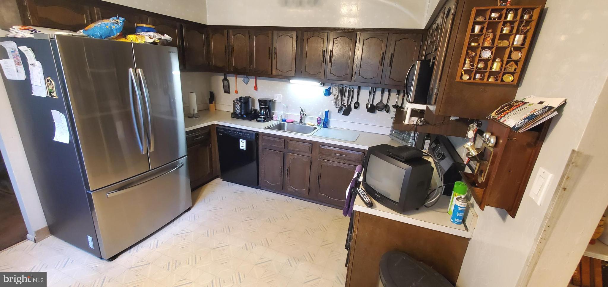 3251 Claridge Road Bensalem, PA 19020 - Photo 9 of 26 Gallery Image 9