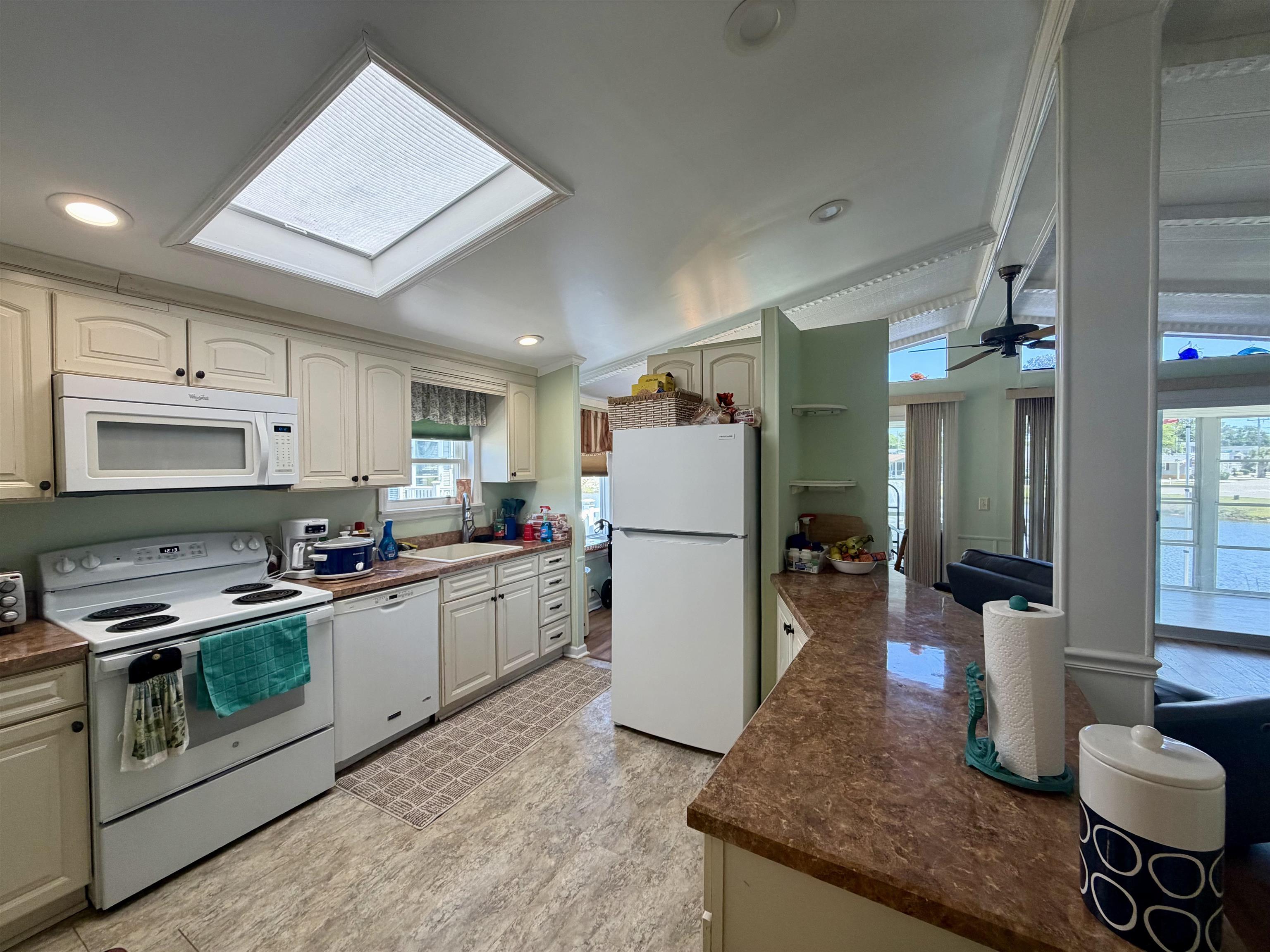368 E Lake Surfside Beach, SC 29575 - Photo 4 of 33