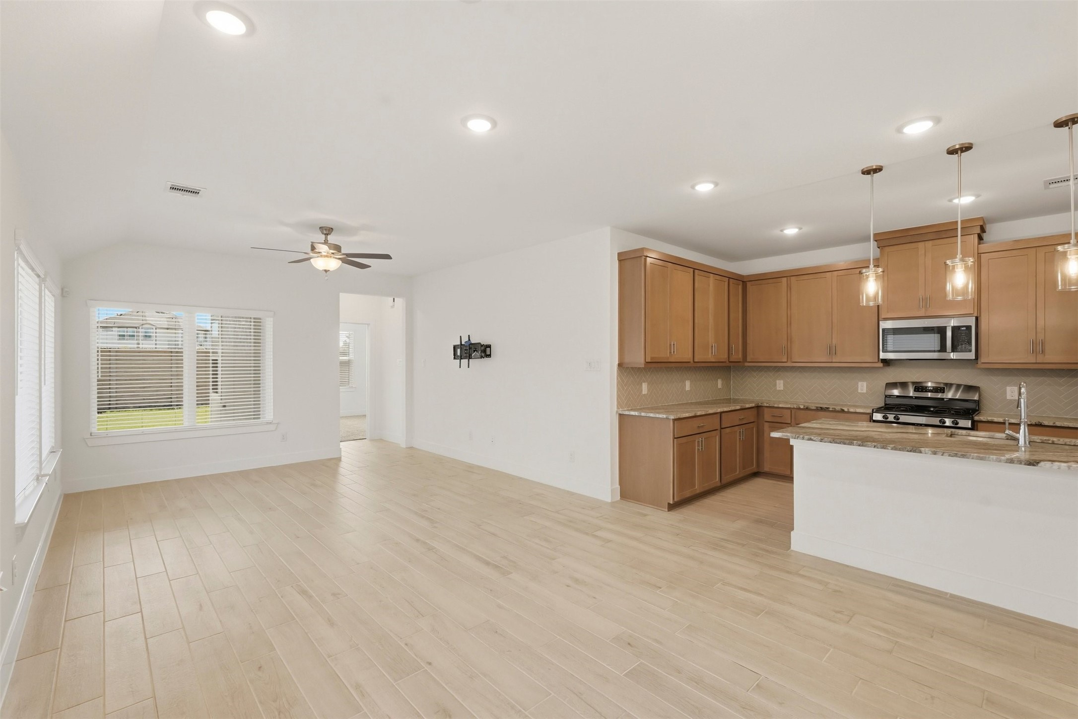 10035 Crescendo Way Manvel, TX 77578 - Photo 17 of 25